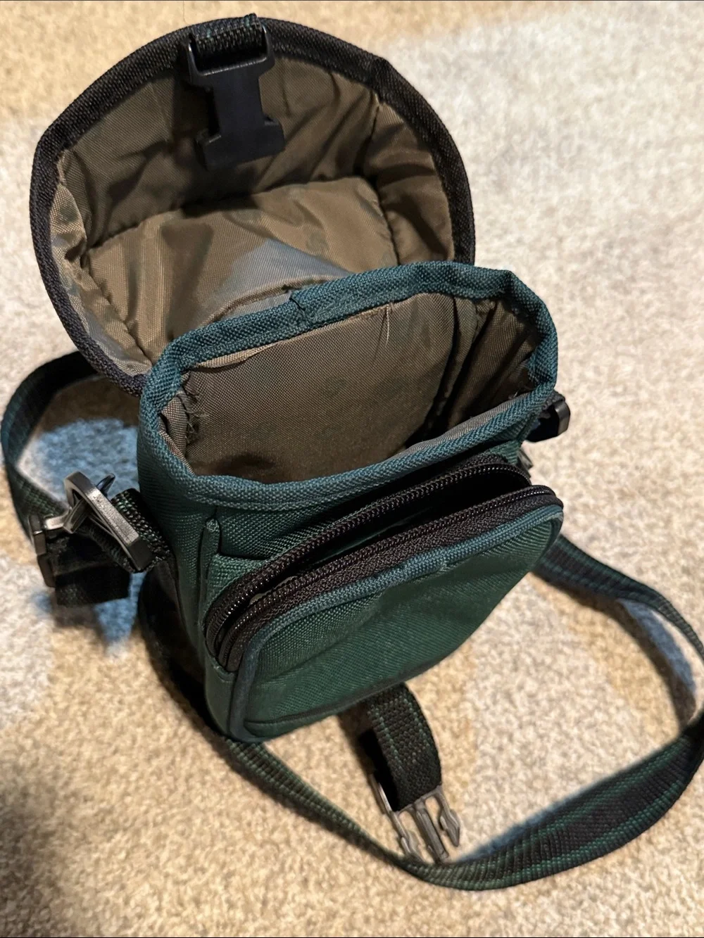 Samsonite Forest Green Men’s Messenger Crossbody Pouch